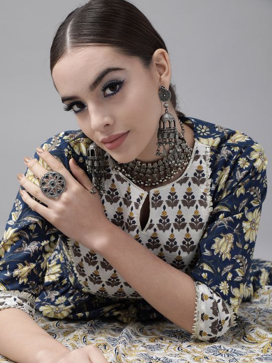 Women Navy Blue Pure Cotton Floral Print Kurta with Palazzos & Dupatta (Libas)
