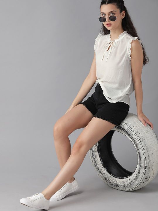 Roadster The Lifestyle Co Women White Solid Tie-Up Neck Sleeveless Regular top