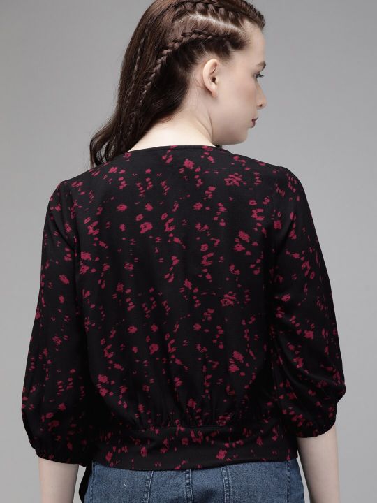 Roadster Women Black Abstract Printed Waist Tie-Up Knitted Wrap Top