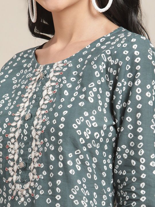 Women Blue Geometric Printed Kurta (Varanga)