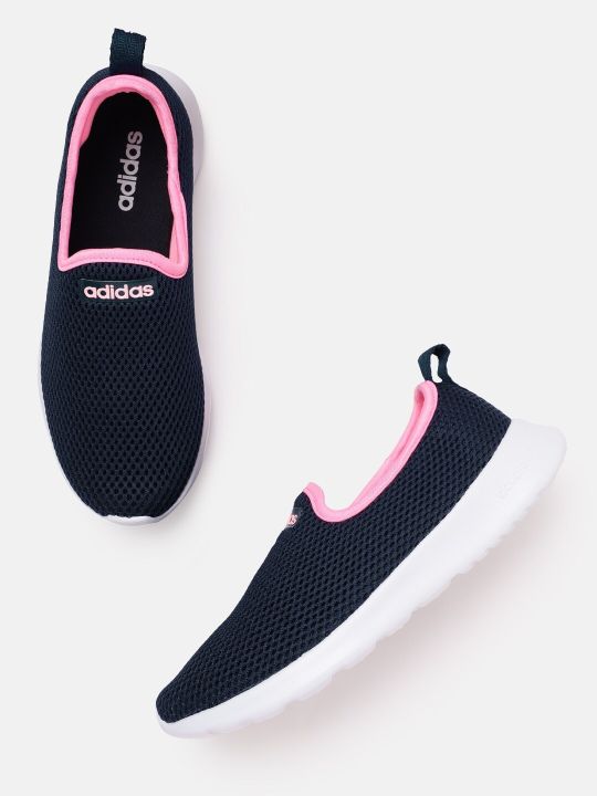 ADIDAS Women Woven Design Effortso Walking Shoes