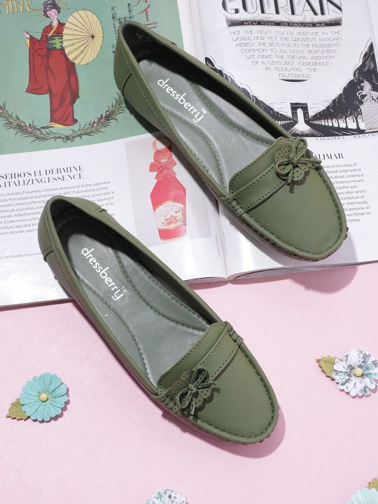 DressBerry Women Bow Detail Ballerinas
