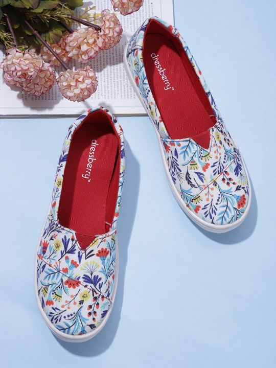 DressBerry Women Floral Printed Slip-On Sneakers