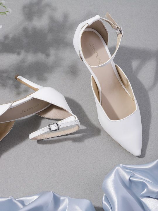 DressBerry Women White Solid Pumps