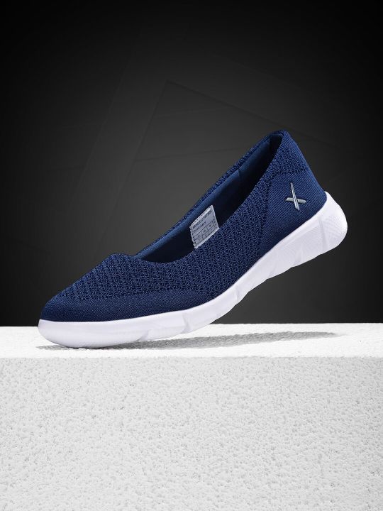 HRX by Hrithik Roshan Women Blue Mesh Walking Shoes