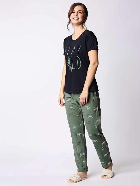 I like me Women Black & Olive Pure Cotton Printed Night Suit