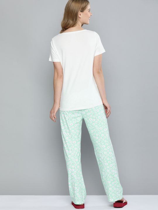 Mast & Harbour Women White & Pink Typography Print Night suit with Fabric Pouch