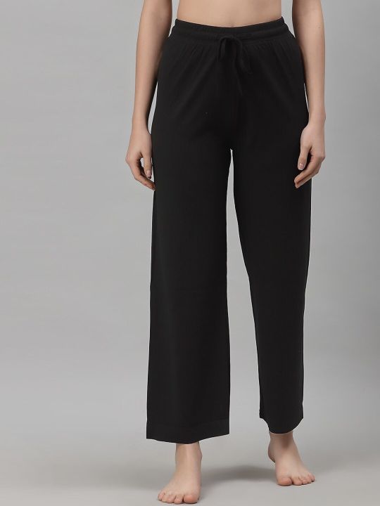 NEUDIS Women Black Solid Ribbed Lounge Pants