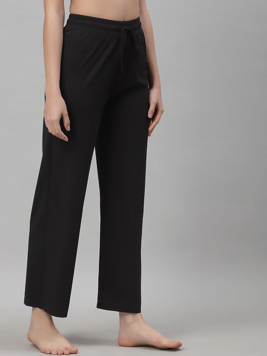NEUDIS Women Black Solid Ribbed Lounge Pants