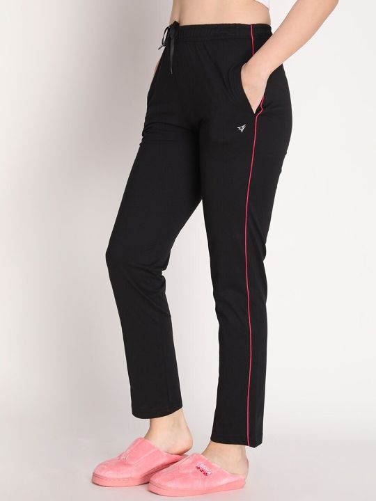 NEVA Women Black Solid Cotton Lounge Pants