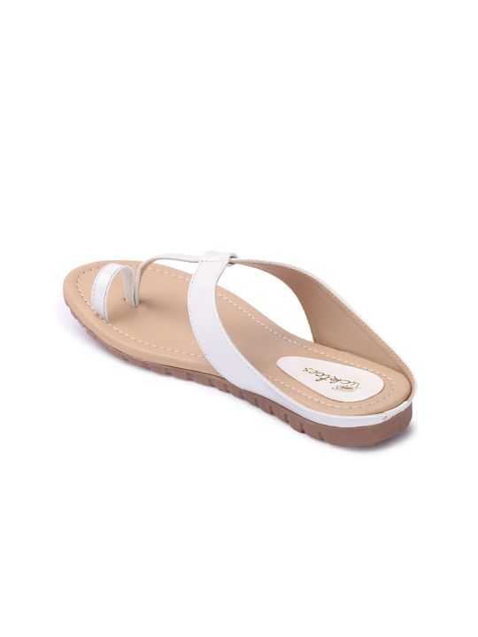 Picktoes Women White Ethnic One Toe Flats