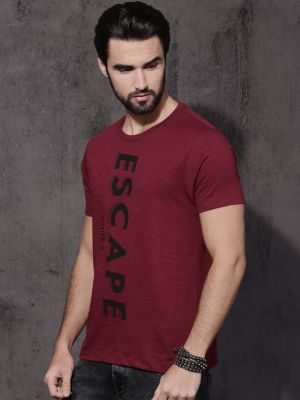 Roadster Men Maroon Slub Effect Printed Cotton Pure Cotton T-shirt