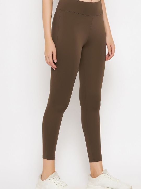 Snug Fit High-Rise Active Tights in Moss Green