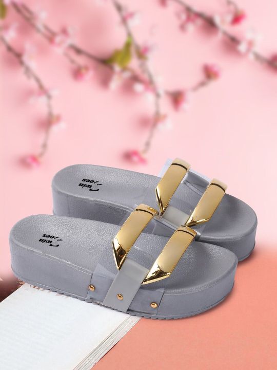 TWIN TOES Women Embellished Sliders
